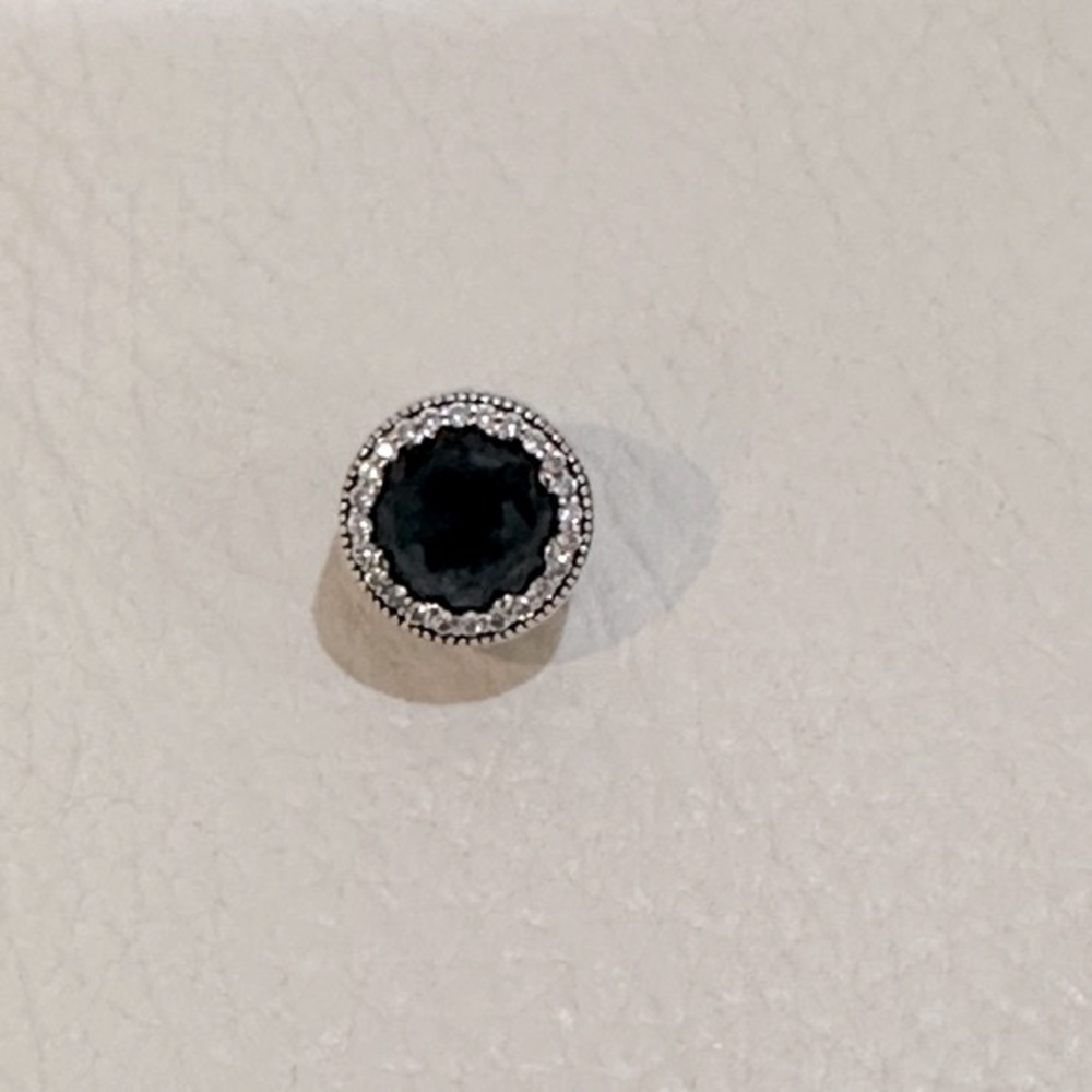 Pandora Radiant Hearts Charm - Moonlight Blue Crystal - Picture 4 of 5